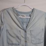 Holding Horses   Western Lightweight Embroidered Chambray Button Down Top Size S Photo 2