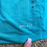 Nike DriFit Teal Short Sleeve Top size Small Photo 6
