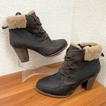 UGG  1008741 Analise Lace Up Brown Sheepskin Leather Heeled Ankle Boots Size 8.5 Photo 1
