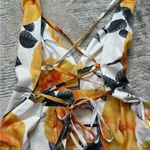 Chic Me  Floral Sleeveless V-neck Romper White & Yellow Size L Photo 3