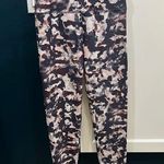 Balance Collection  leggings Photo 0