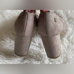 Tommy Hilfiger  Women's Size 7 Taupe Abilene Pump Career Preowned Photo 3