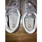 New Balance EUC  515 Grey/White Women's Size 8 Suede Sneakers WL515GRY Men's 6.5 Photo 4