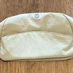 Lululemon pouch Photo 0