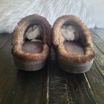 Isotoner  Slippers Women's Size 8.5 Photo 2