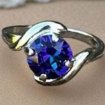 Sparkly ring made with blue/purple Swarovski crystal size 7.5 Silver Photo 0