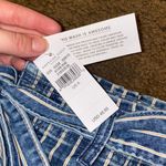 American Eagle “Mom Shorts” Photo 2