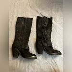 Zodiac black Knee Photo 1