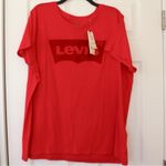 Levi's  | Perfect Red T-Shirt with Batwing Logo Photo 4