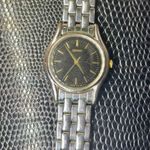 Seiko 2 Tone Watch Stainless Steel Silver Gold Vintage Analog Photo 4