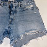 Abercrombie & Fitch Mid Rise Boyfriend Short Photo 2