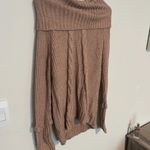 Ivanka Trump  medium sweater Photo 4