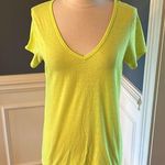 Under Armour  Shirt Neon Yellow Lemon Lime Heat Gear V Neck Women Medium Athletic Photo 0