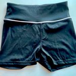 Small black athletic shirt Photo 0