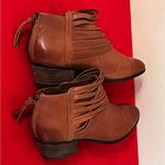 Clarks Spye Celeste Casual Brown Leather Zip Western Ankle Boots Photo 4