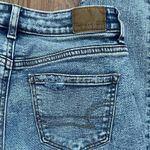American Eagle mom acid light wash jeans size 0 Photo 9