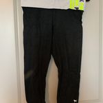 PINK - Victoria's Secret PINK Victoria’s Secret Cropped Yoga Leggings Photo 0