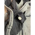 Lululemon  Striped Tank Top Racerback Built-In Bra Athletic Workout Gym‎ Size 8 Photo 4