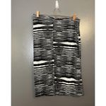 Jaclyn Smith  Skirt Womens Medium Black White Knit Stretch Pencil Midi Pull On Photo 2