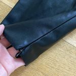 XLE The Label Photo 1