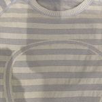 Lululemon Light purple long sleeve Photo 7