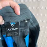 Kuhl  Women’s Side Zipper Pull On Hiking Shorts Sz 12 Grey Photo 3