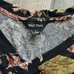 Well Worn  floral top Photo 2