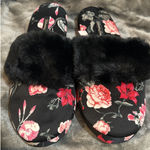 Victoria's Secret VICTORIAS‎ SECRET Slippers Signature Satin Shoes Floral Black Women's Sz M NWT Photo 0