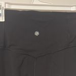 Athleta  Elation Straight Leg Pant Black Size XL Travel Hike Athletic Photo 4