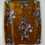 L’Atiste by Amy Floral Velvet Skirt Size Small Yellow Photo 0