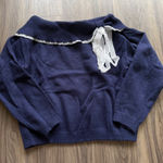 Amazon  Sweater Photo 0