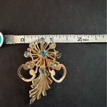 Vintage Brass Gold Tone Blue Rhinestone Flower Floral Brooch Pin Pendant Photo 5