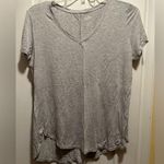 New York & Co. gray women’s tshirt Photo 0