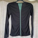 ASICS Long Sleeved Workout Top Photo 1