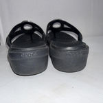 Crocs Sanrah Wedge Thong Sandals BLACK With Silver Circle Flip Flops Women's 7 Photo 7