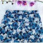 Hue NWT Rainforest Print Bermuda Shorts Photo 3