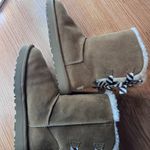 UGG Sold out  SHORT BAILEY BOW II DIAGONAL STRIPES CHESTNUT SUEDE FUR BOOTS Photo 4