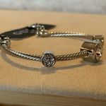 Guess  Crystal Station Slider Bangle
Bracelet Photo 6
