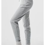 Alo Yoga Muse Sweatpants Photo 3