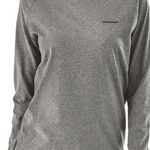 Patagonia Women's Long Sleeve Pastel P-6 Logo Responsibili-Tee - size xs Photo 0