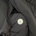 Lululemon  6 On The Fly Pant *28" in Black Photo 5