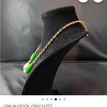 Vintage Avon Gold Tone Necklace with Green and White Beads Photo 2