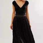 Free People Vera city black silky pleated midi skirt size 2 Photo 0