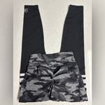 Bombshell sportswear  scrunch thigh high leggings grey black camo size M Photo 1