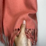 Christian Dior Echarpes | Vintage Acryllic Scarf with Fringe in Salmon/Pink Photo 5