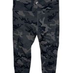 Zyia Active Forest Camo Hi-Rise Capri 22" Leggings Size 6-8 Photo 2
