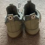 Nike City Loop in Olive Women’s 9 Photo 3