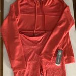 Daisy Fuentes  Women activewear hoodies and short set clothes Sz M Photo 0