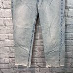 frame denim Revolve  25” Le Jane Crop Raw Hem in Jeans in Luster Photo 7