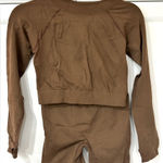 Women 2 Piece Seamless Long Sleeve Top & Biker Shorts Size Medium Brown Photo 0